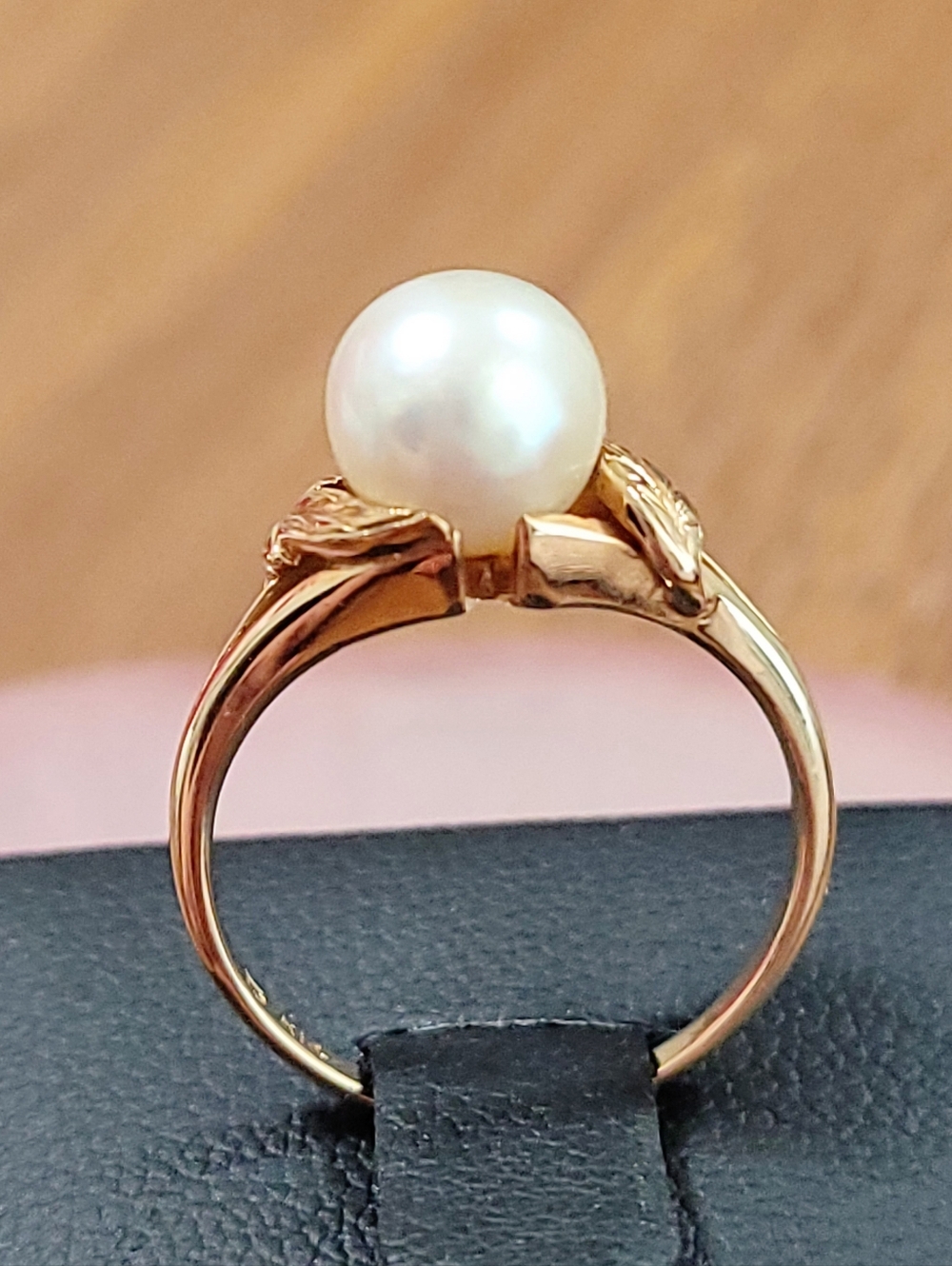 MIKIMOTO Pearl Ring in 14K Yellow Solid Gold - Picture 4 of 15